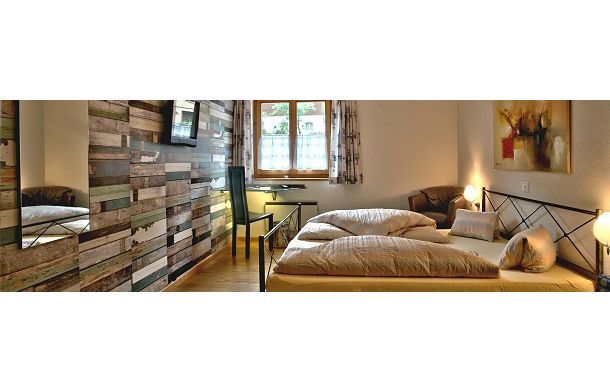 Schnider Bed&Breakfast Und Cafe Vals Bilik gambar
